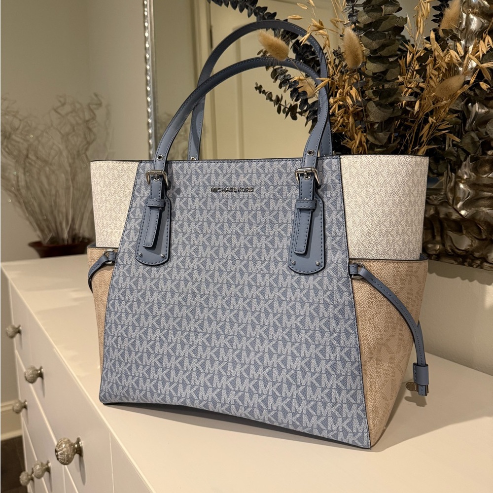Michael Kors Blue and Cream Tote